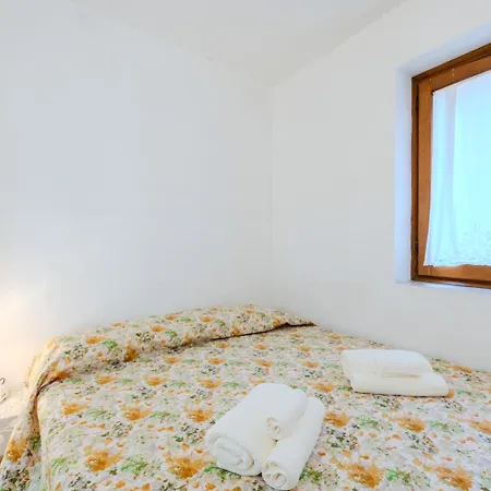 Terrace With Sea View - Pool, Parking And Ac *